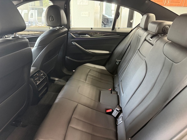 2018 BMW 530i
