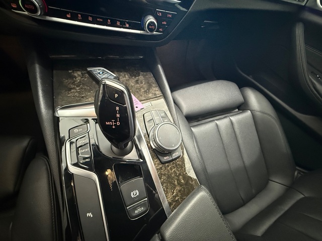 2018 BMW 530i