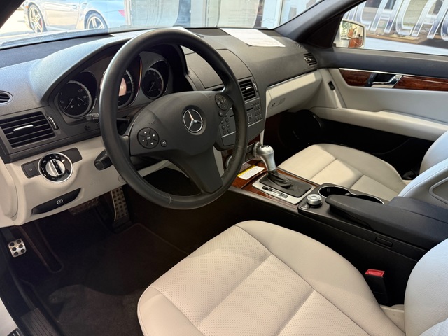 2011 Mercedes-Benz C-class C 300 Luxury
