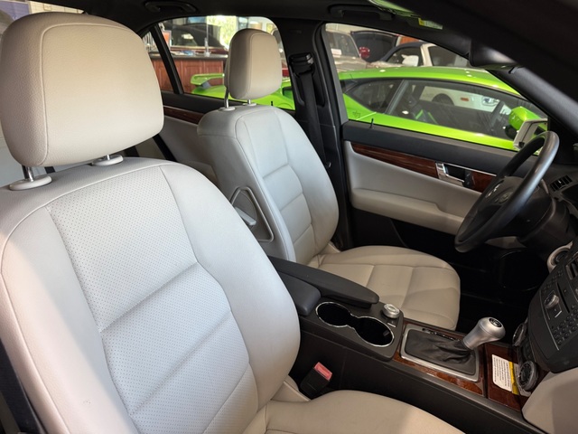 2011 Mercedes-Benz C-class C 300 Luxury