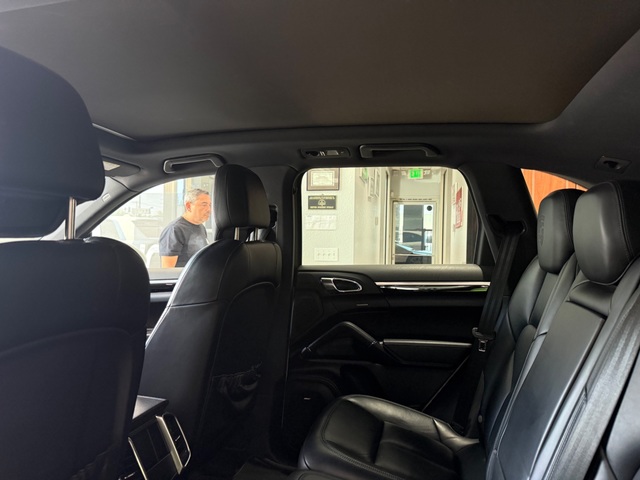 2018 Porsche Cayenne Platinum Edition