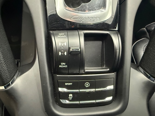 2018 Porsche Cayenne Platinum Edition