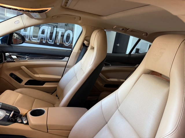 2016 Porsche Panamera 4S Edition
