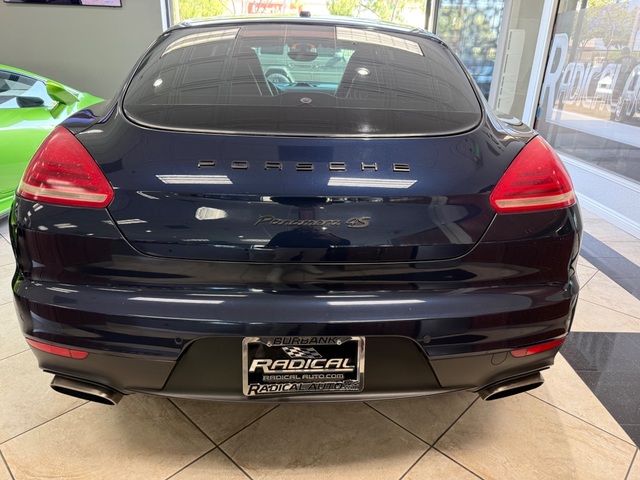 2016 Porsche Panamera 4S Edition