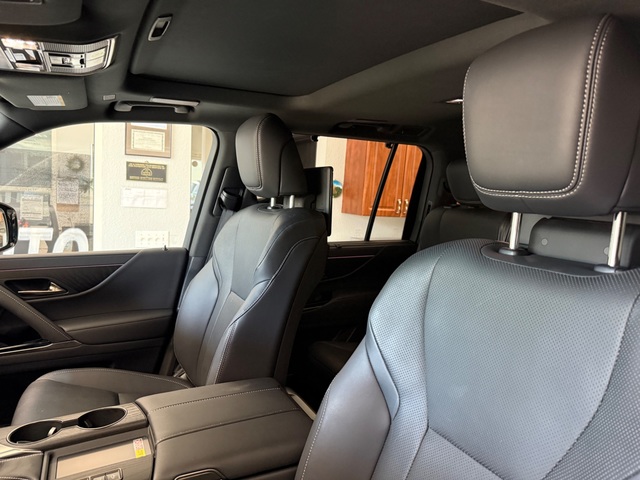 2025 Lexus LX 600 Luxury