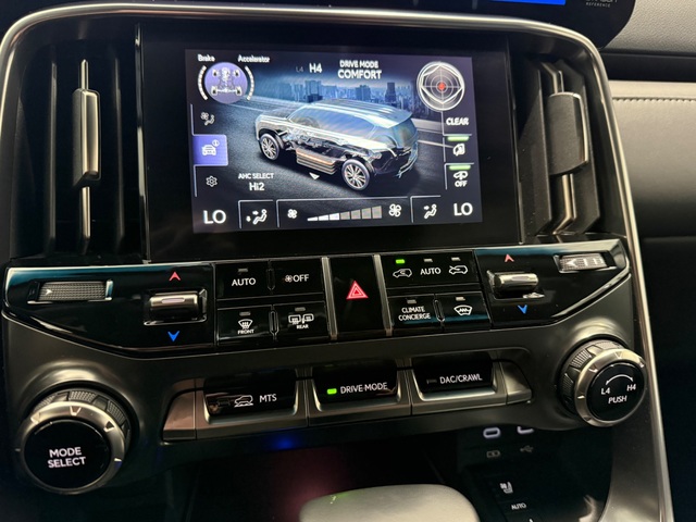 2025 Lexus LX 600 Luxury