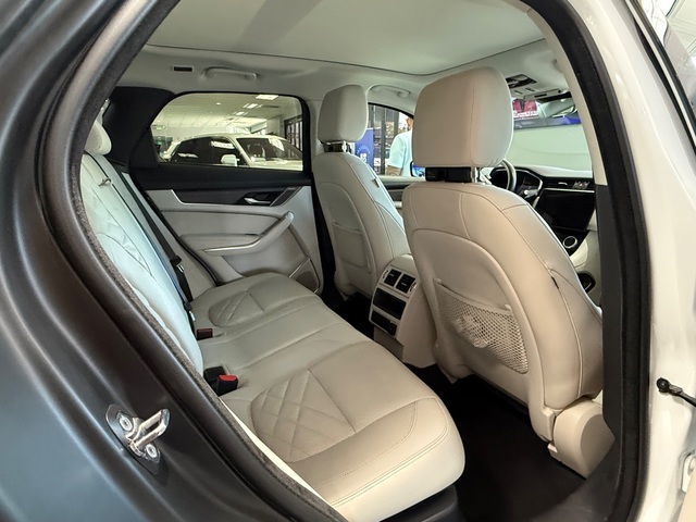 2023 Jaguar F-Pace S P250 S