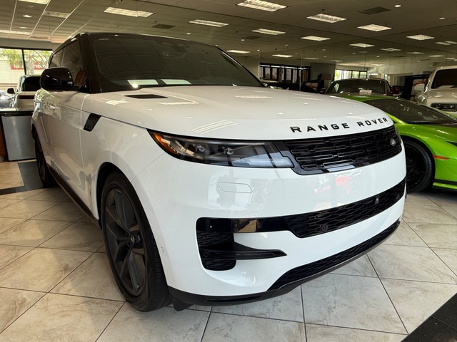 2024 Land Rover Range Rover Sport P360 SE