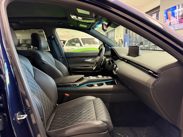 2025 Genesis GV70 3.5T