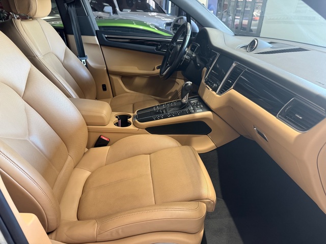 2017 Porsche Macan S