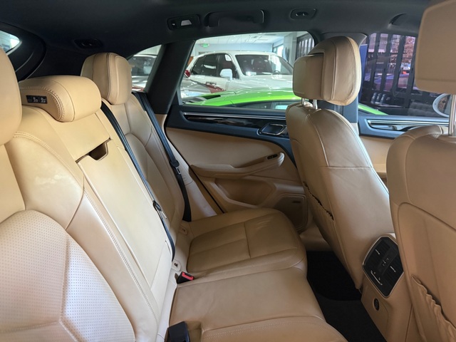2017 Porsche Macan S