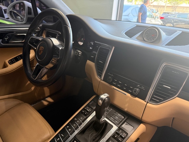 2017 Porsche Macan S