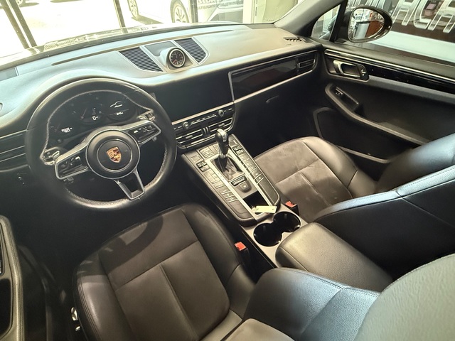 2020 Porsche Macan