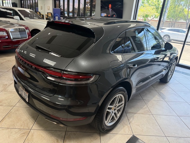 2020 Porsche Macan