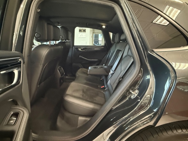 2020 Porsche Macan