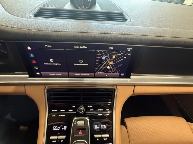 2023 Porsche Panamera 4