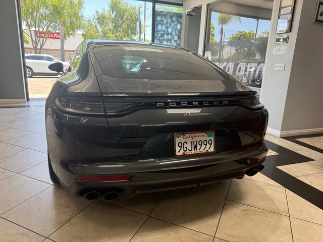2023 Porsche Panamera 4