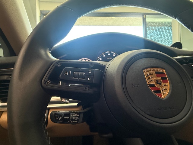 2023 Porsche Panamera 4