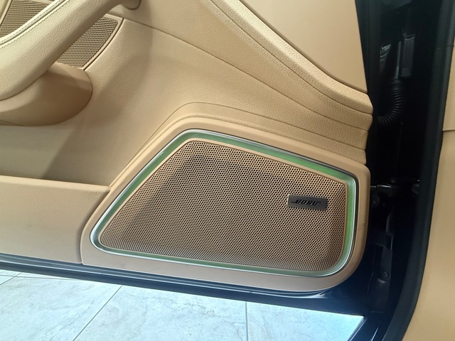 2023 Porsche Panamera 4