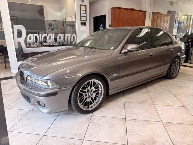 2002 BMW M5