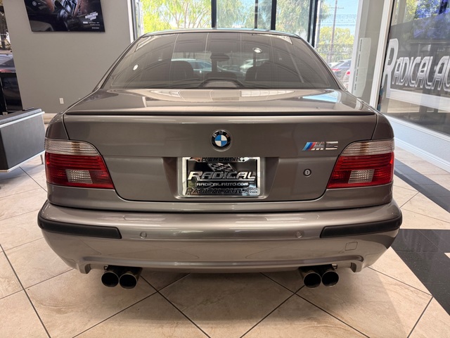 2002 BMW M5