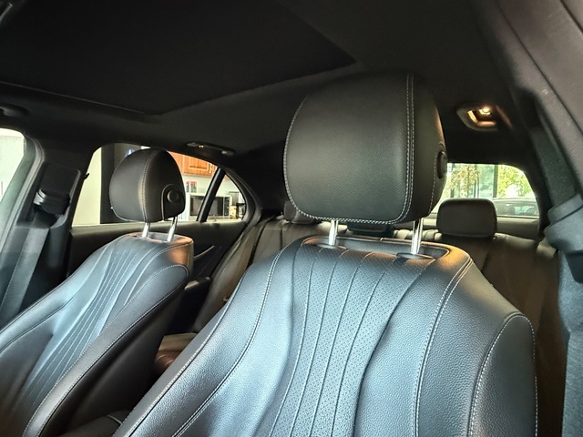 2019 Mercedes-Benz E 300