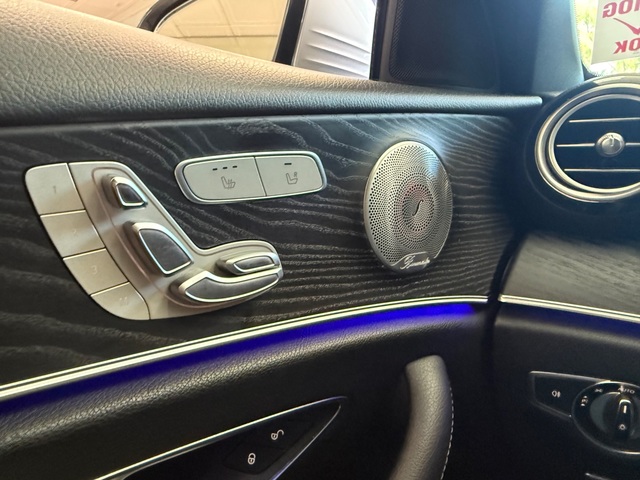 2019 Mercedes-Benz E 300