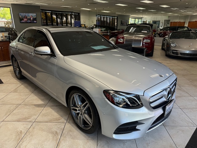 2019 Mercedes-Benz E 300