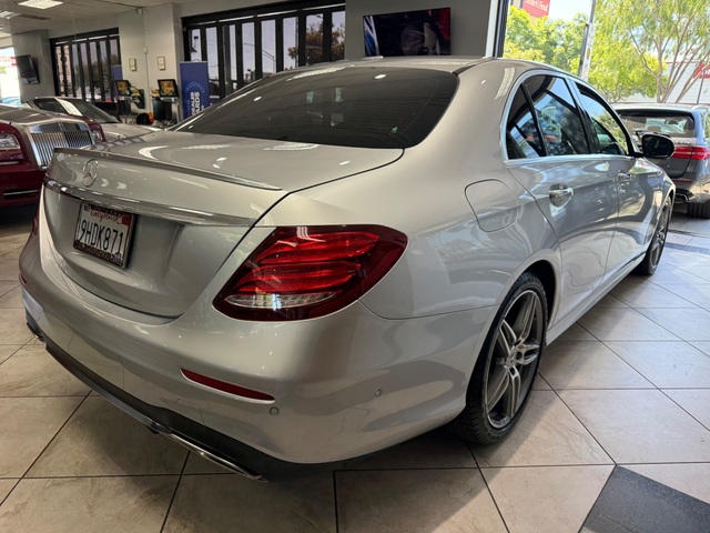 2019 Mercedes-Benz E 300