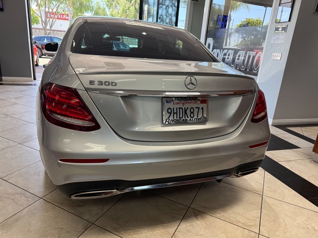 2019 Mercedes-Benz E 300