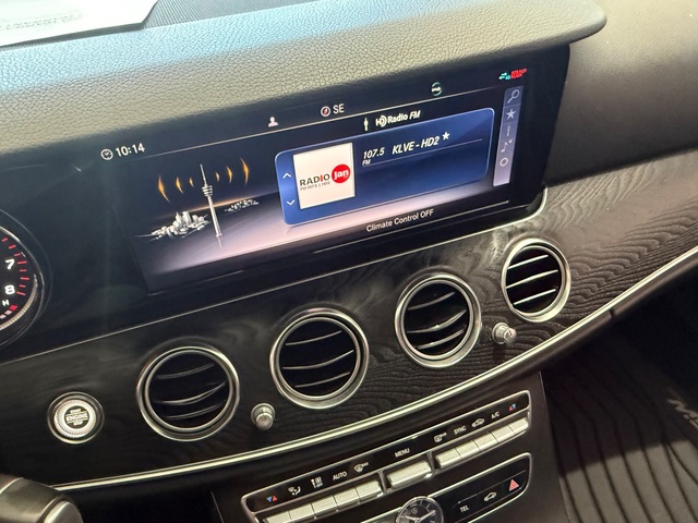 2019 Mercedes-Benz E 300