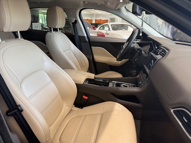 2018 Jaguar F-Pace Prestige