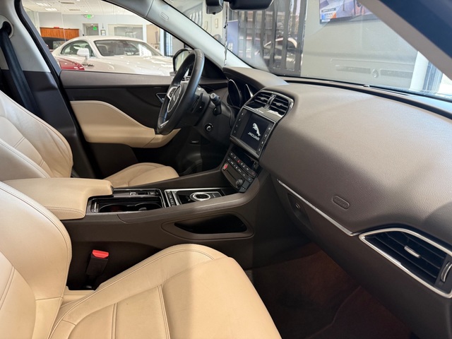 2018 Jaguar F-Pace Prestige