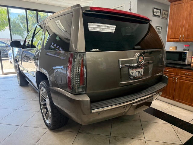2013 Cadillac Escalade Premium