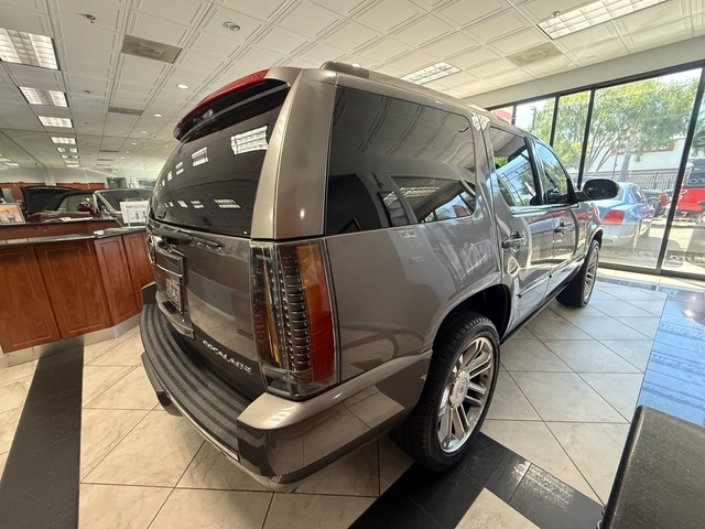 2013 Cadillac Escalade Premium