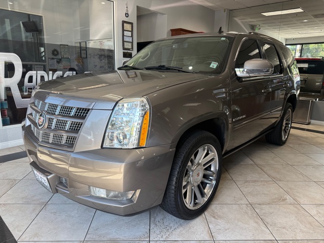 2013 Cadillac Escalade Premium