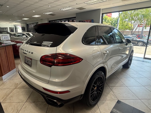 2017 Porsche Cayenne