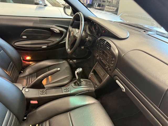 2004 Porsche 911 Carrera