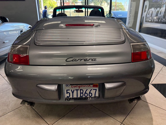 2004 Porsche 911 Carrera