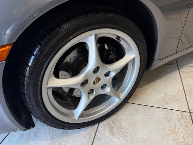 2004 Porsche 911 Carrera