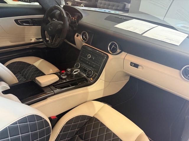 2011 Mercedes-Benz SLS AMG