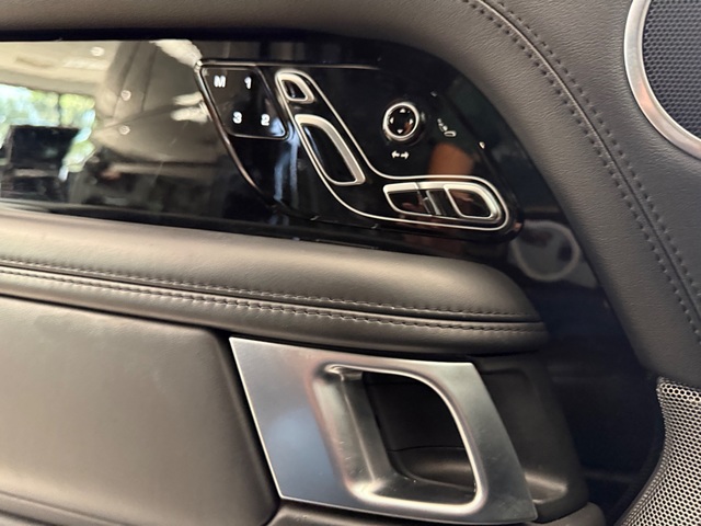 2020 Land Rover Range Rover P525 HSE