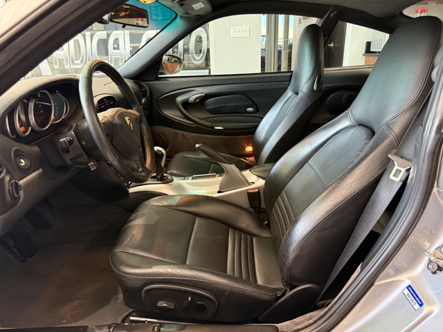 2004 Porsche 911 Carrera