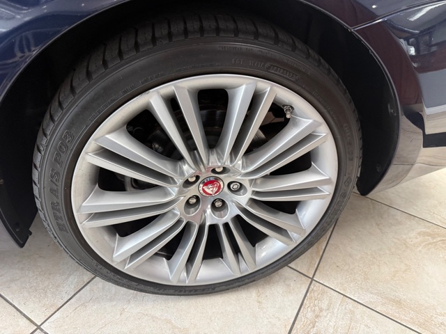 2014 Jaguar XJL Portfolio