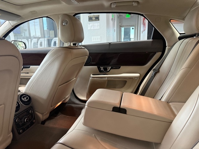 2014 Jaguar XJL Portfolio
