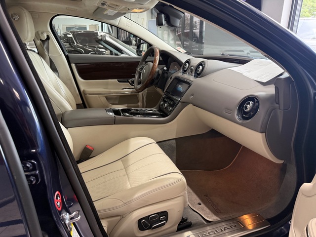 2014 Jaguar XJL Portfolio