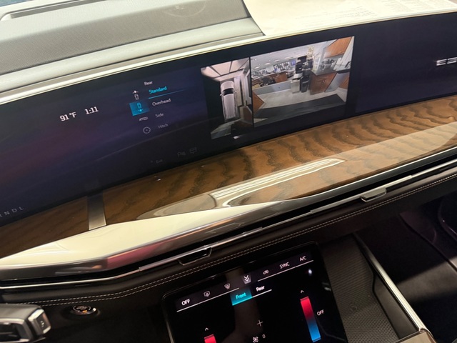 2026 Cadillac Escalade ESV Platinum Sport