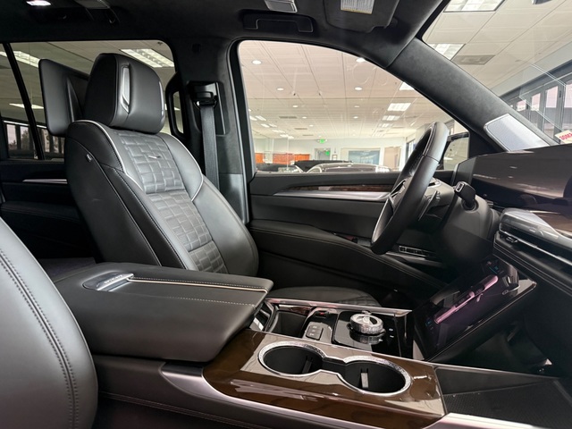 2026 Cadillac Escalade ESV Platinum Sport