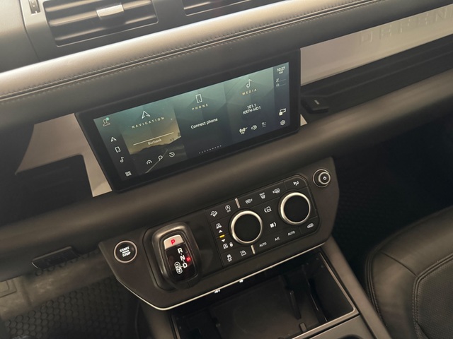 2020 Land Rover Defender 110 HSE