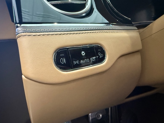 2022 Bentley Flying Spur V8